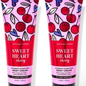 Bath & Body Works Red Sweet Heart Berry Moisturizer